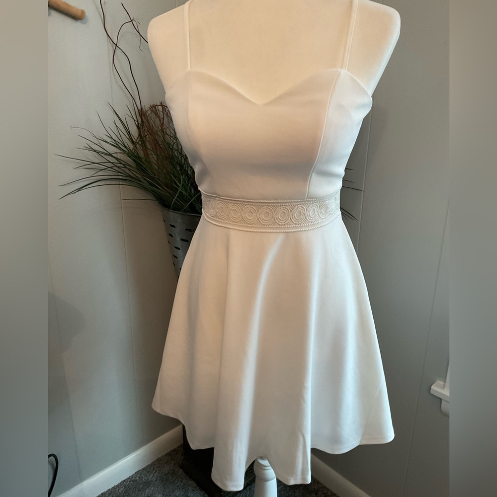 Francesca’s Beautiful White Dress
